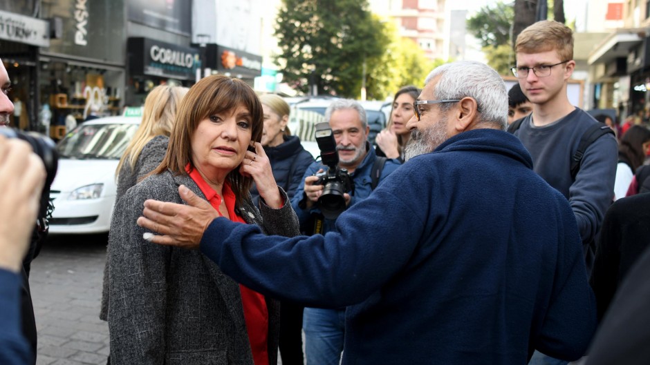 La Franja Morada avisa que no votará a Patricia